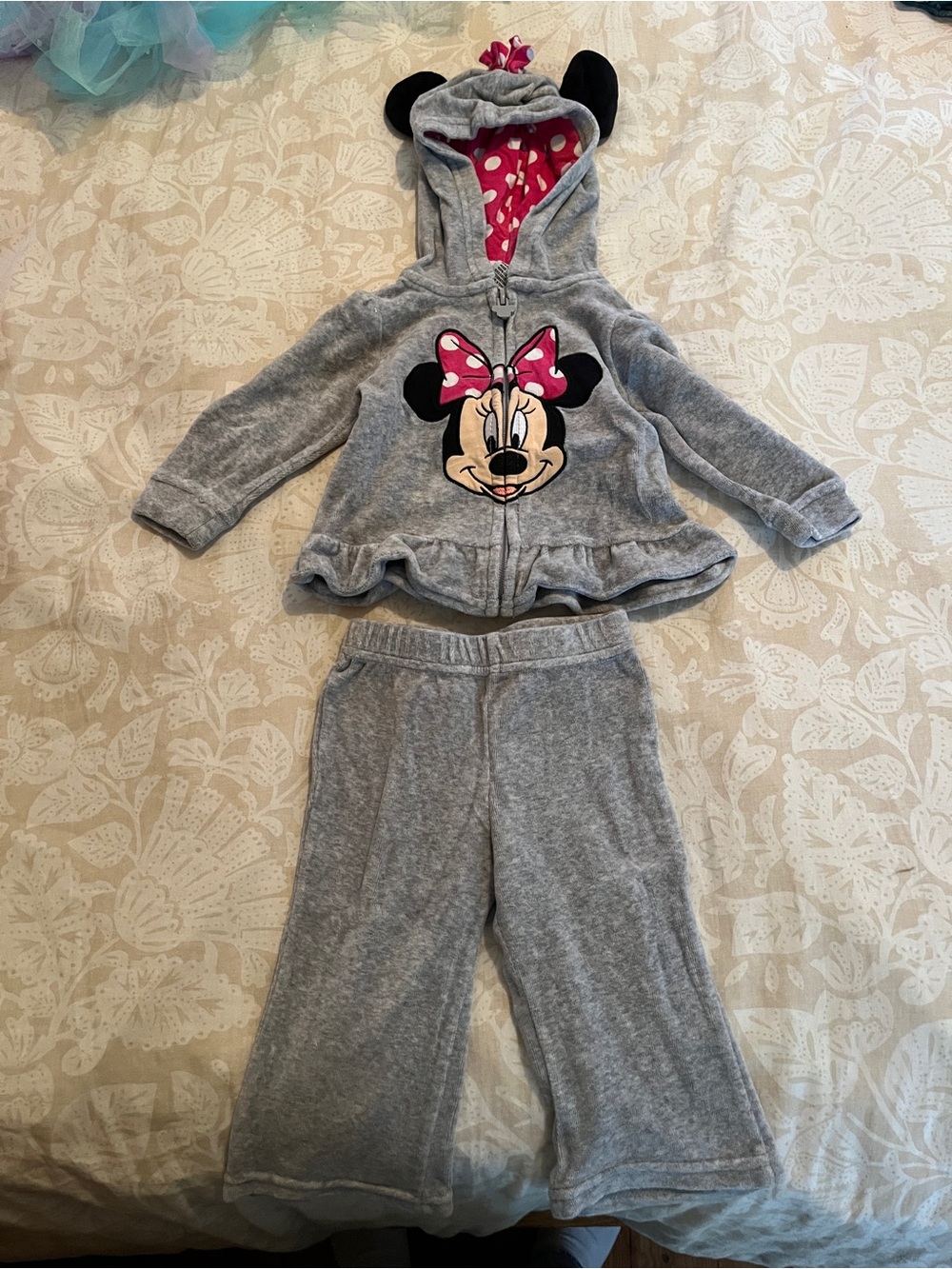 Disney Gray Minnie Mouse Hoodie & Pants Set with Pink Polka-Dot Bow